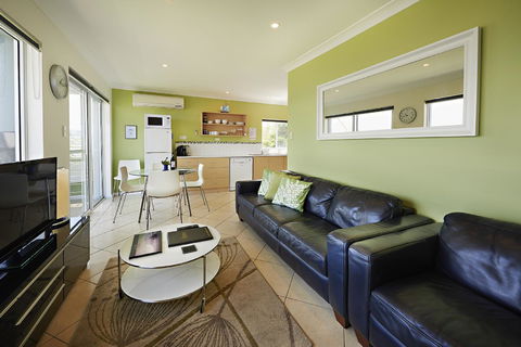 Albany Harbourside Apartments And Houses - Adwords Guide 44