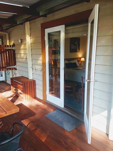 Adamsons Riverside Accommodation - Adwords Guide 21