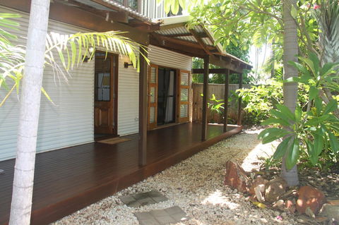 Beach House On Fox - Adwords Guide 0