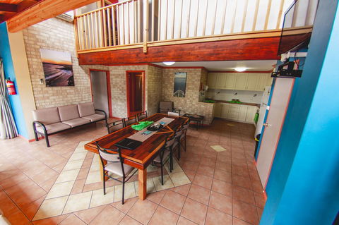 Yot Spot Apartments - Adwords Guide 13