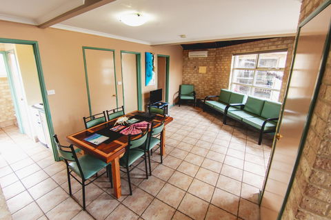 Yot Spot Apartments - Adwords Guide 33