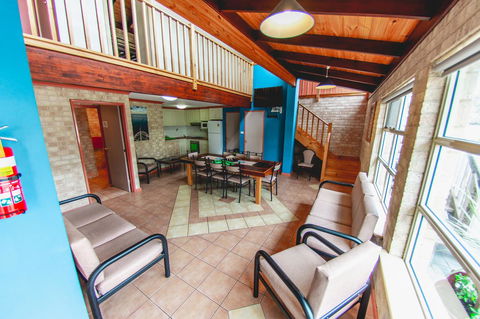 Yot Spot Apartments - Adwords Guide 2