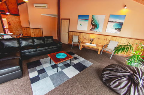 Yot Spot Apartments - Adwords Guide 21