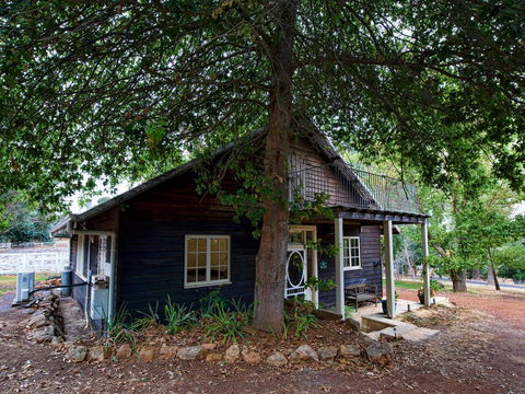 Oak Tree Barn Bridgetown - Adwords Guide 2