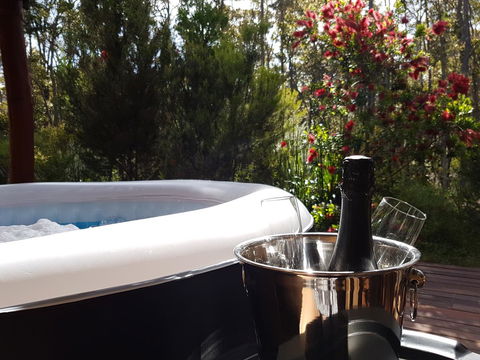 Jarrah Grove Forest Retreat - Adwords Guide 10