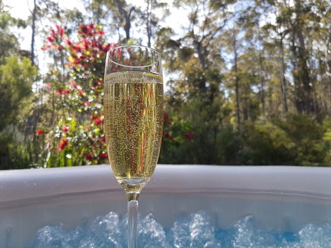 Jarrah Grove Forest Retreat - Adwords Guide 11