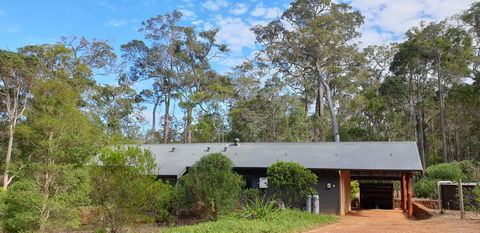 Jarrah Grove Forest Retreat - Adwords Guide 16