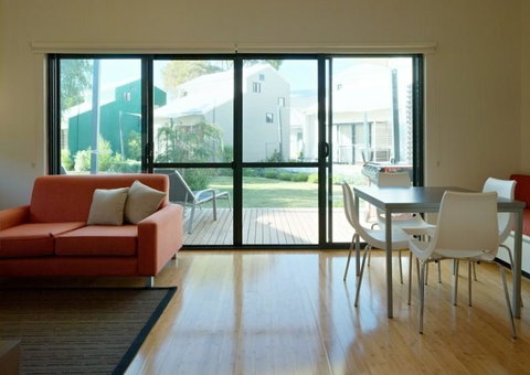 Footprints Preston Beach - Adwords Guide 23