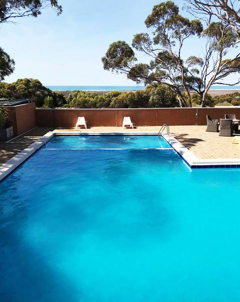 EUCLA MOTOR HOTEL - Adwords Guide 37