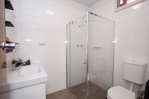 EUCLA MOTOR HOTEL - Adwords Guide 22