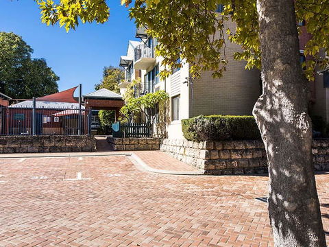 Subiaco Village 28 - Adwords Guide 20