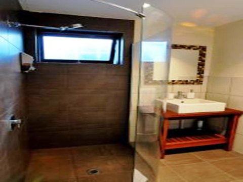 Waikiki Beach Bed And Breakfast - Adwords Guide 11