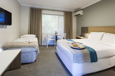 Kings Park Motel - Adwords Guide 18