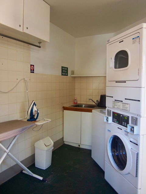 Kings Park Motel - Adwords Guide 34