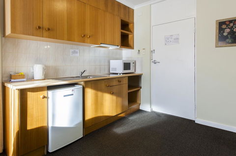 Kings Park Motel - Adwords Guide 17