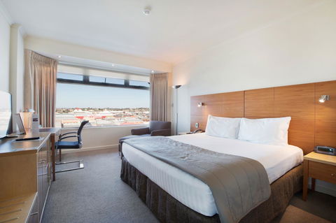 Quality Hotel Gateway Inn Devonport - Adwords Guide 4