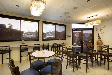 Quality Hotel Gateway Inn Devonport - Adwords Guide 9