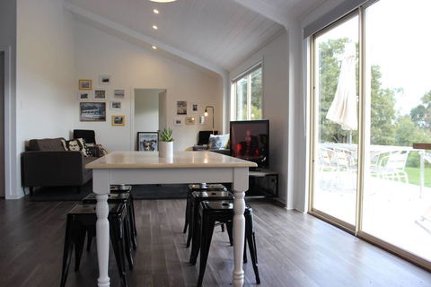 Boomers Retreat, Alonnah, Bruny Island - Adwords Guide 1