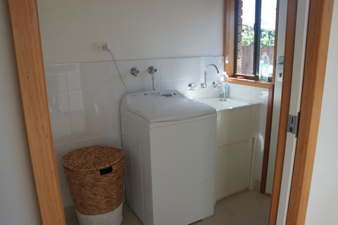 Modern 2 Bedroom Appartment - Adwords Guide 13