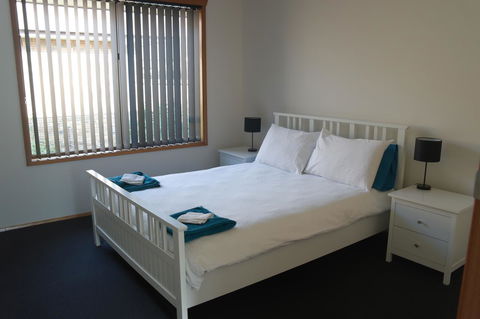 Modern 2 Bedroom Appartment - Adwords Guide 5