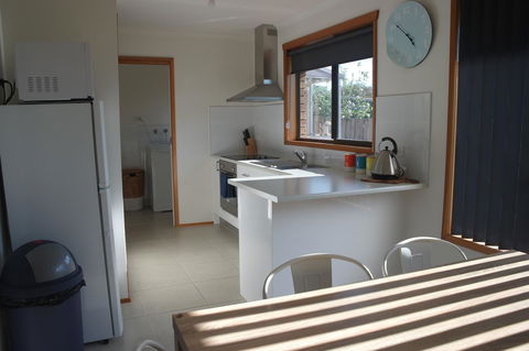 Modern 2 Bedroom Appartment - Adwords Guide 2