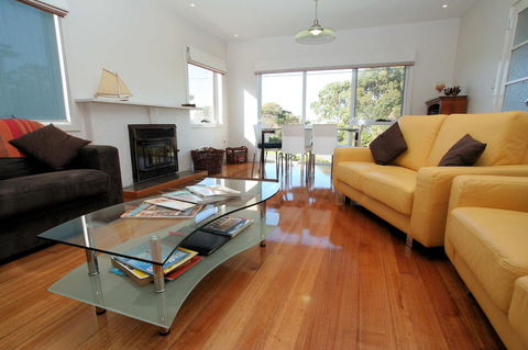 Bridport Holiday Rental - Adwords Guide 11