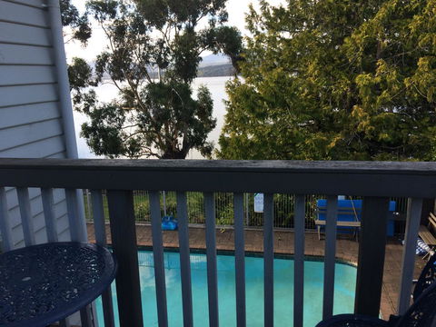 The Anchorage Waterfront Apartment - Adwords Guide 27