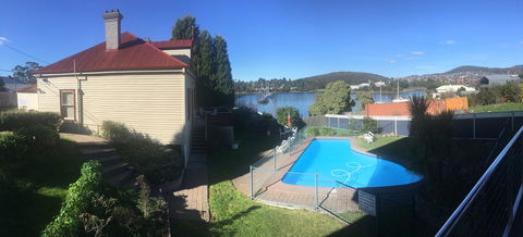 Waterfront Lodge Motel - Adwords Guide 43