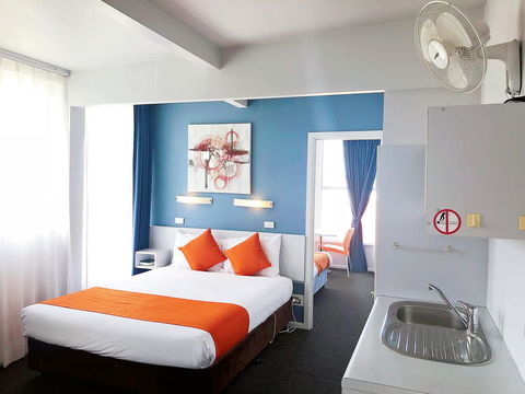 Waterfront Lodge Motel - Adwords Guide 8