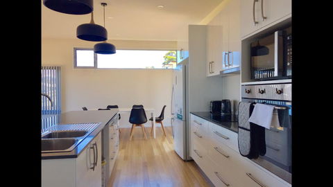 Couples Getaway On Bruny Island - Adwords Guide 6