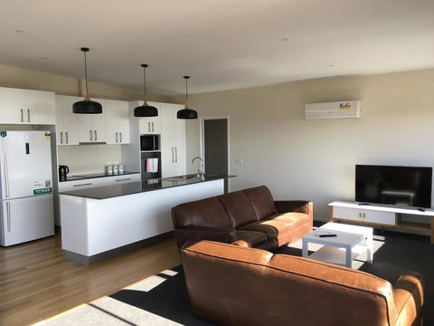 Couples Getaway On Bruny Island - Adwords Guide 17