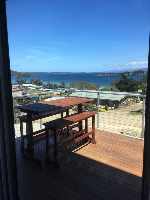 Couples Getaway On Bruny Island - Adwords Guide 9