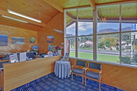 Comfort Inn Gold Rush - Adwords Guide 21