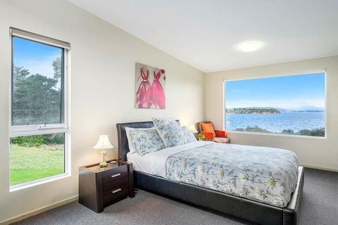 Manfield Seaside Bruny Island - Adwords Guide 1