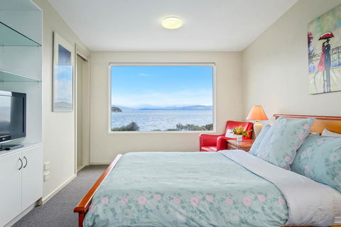 Manfield Seaside Bruny Island - Adwords Guide 0