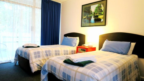 New Norfolk Junction Motel - Adwords Guide 40
