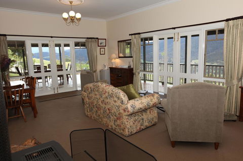 House On The Hill Bed And Breakfast - Adwords Guide 42