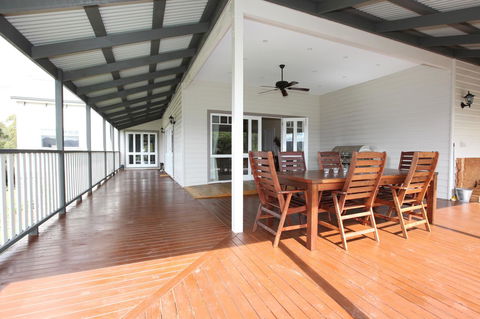 House On The Hill Bed And Breakfast - Adwords Guide 40