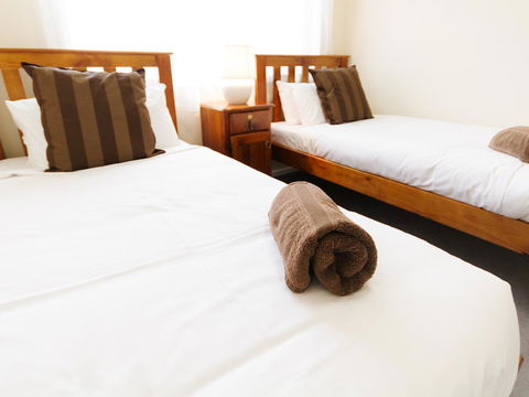 Catherine Lodge Farm Gate Cottages - Adwords Guide 2