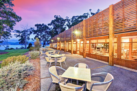 Stewarts Bay Lodge - Adwords Guide 11