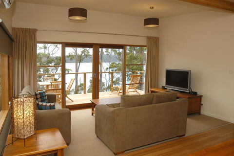 Stewarts Bay Lodge - Adwords Guide 30