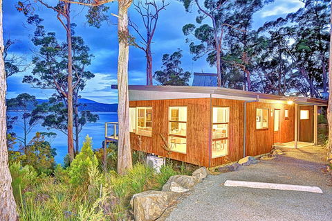 Stewarts Bay Lodge - Adwords Guide 15
