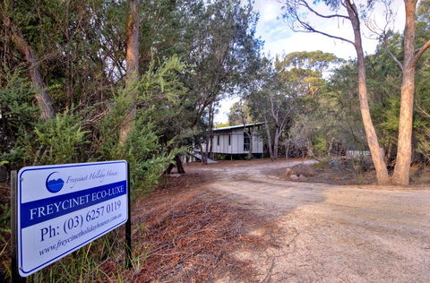 Freycinet Eco Luxe ~ Forest ~ Ocean ~ Mountain - Adwords Guide 14