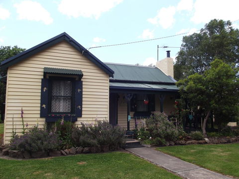 Blue Wren Riverside Cottage - Adwords Guide 8