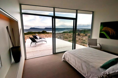 Cloudy Bay Beach House - Adwords Guide 22