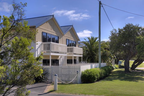 Boathouse Resort Studios And Suites - Adwords Guide 22