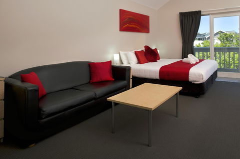 Boathouse Resort Studios And Suites - Adwords Guide 15