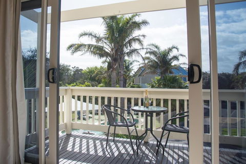 Boathouse Resort Studios And Suites - Adwords Guide 9