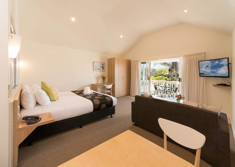 Boathouse Resort Studios And Suites - Adwords Guide 27