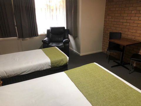 National Hotel Complex Bendigo - Adwords Guide 3